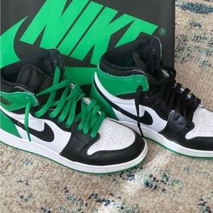 Jordan 1- Lucky Green GS Size 6